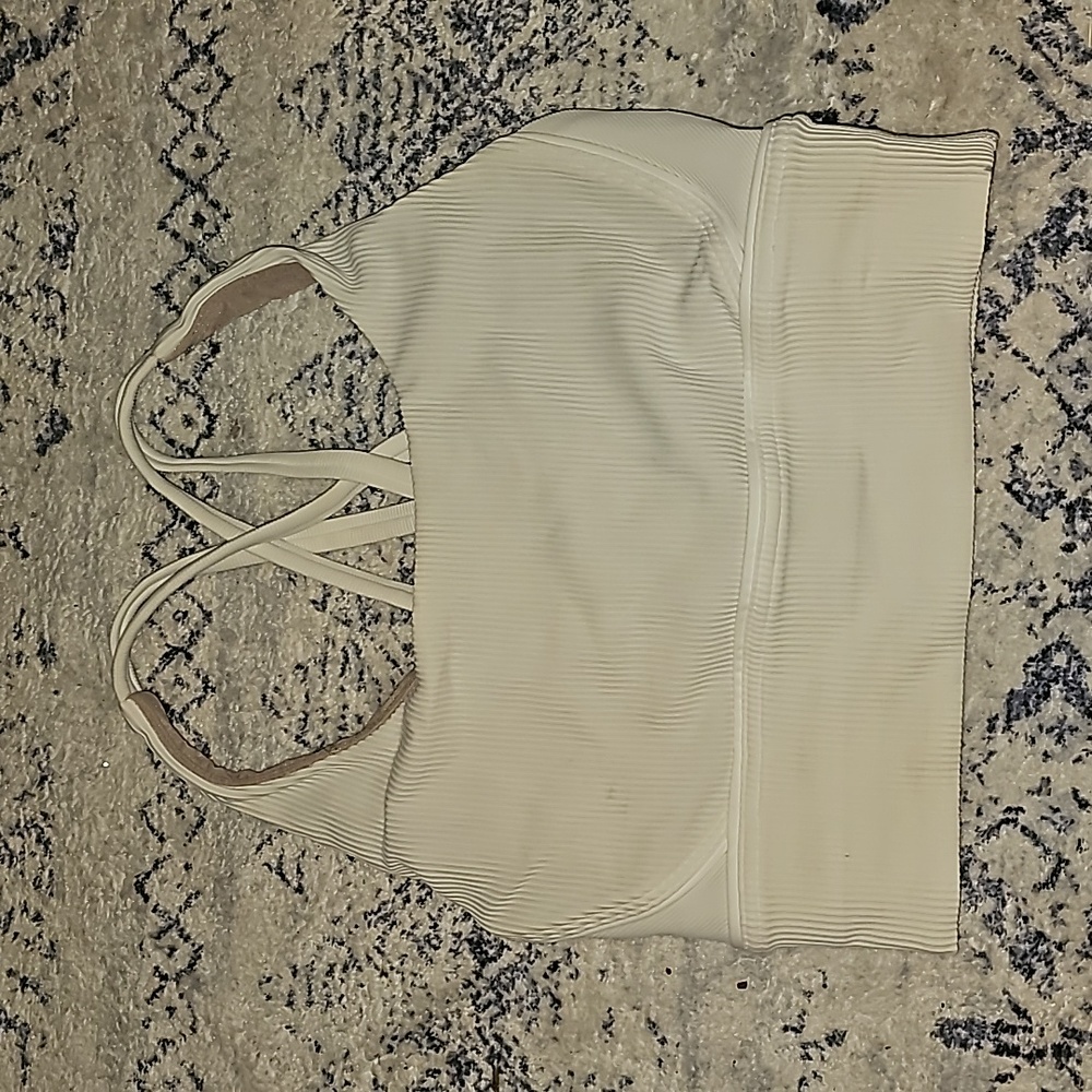 Lululemon sports bra